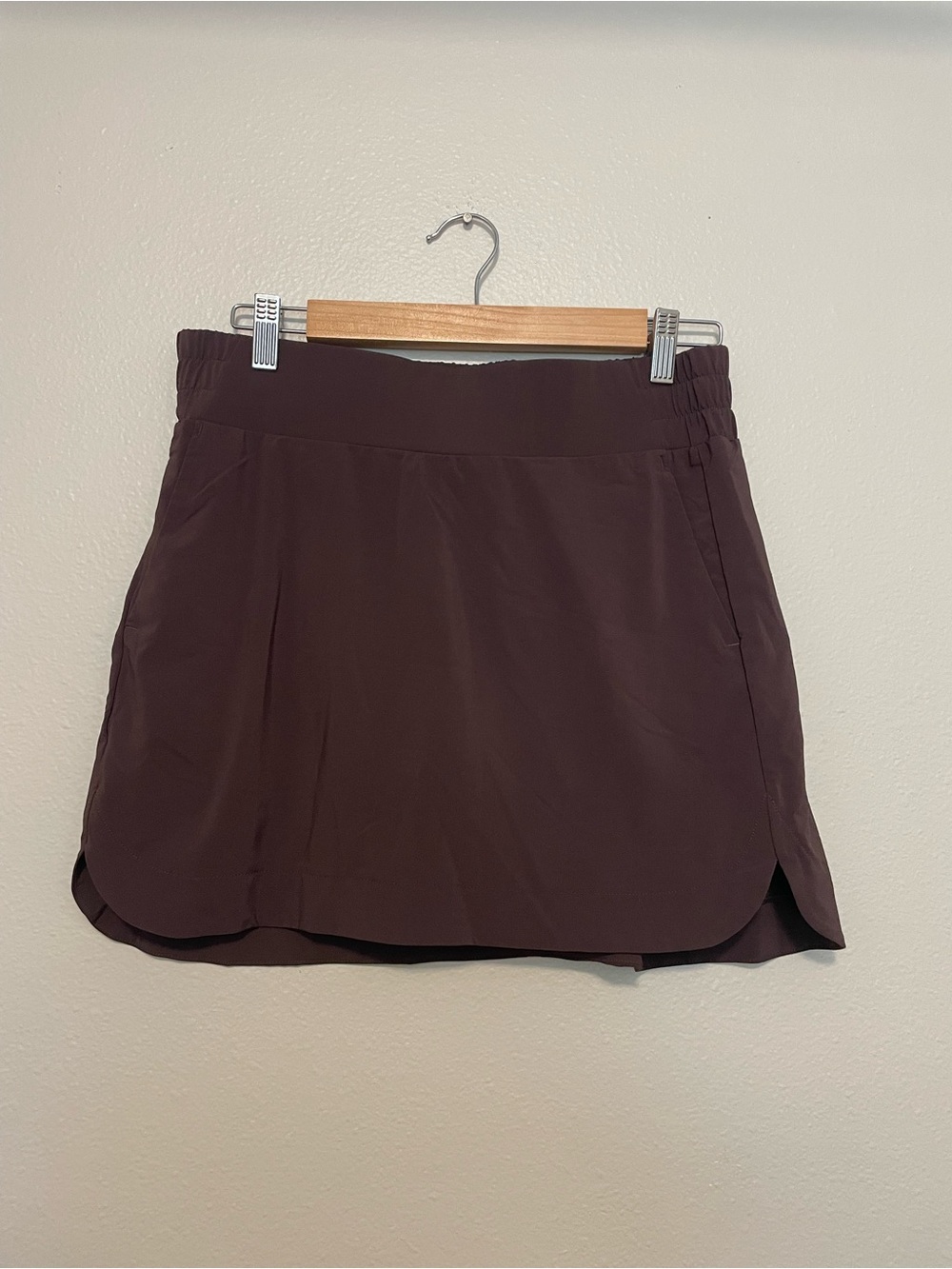 CRZ YOGA Women's Skort in Dark Brown